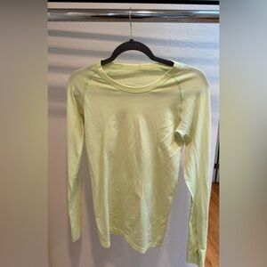 Lululemon long sleeve top